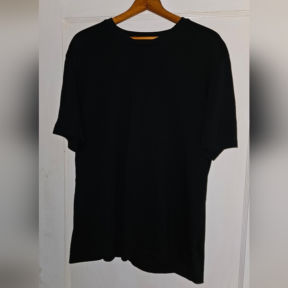 J. Ferrar XL men's black short sleeved crew neck shirt. Never worn. - Picture 2 of 7
